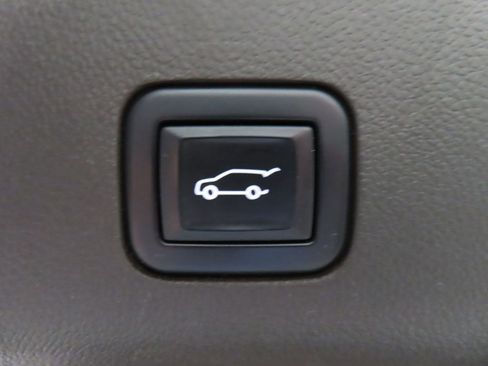 Used 2022 Cadillac Escalade Sport w/ Touring Package AWD/4WD image 51