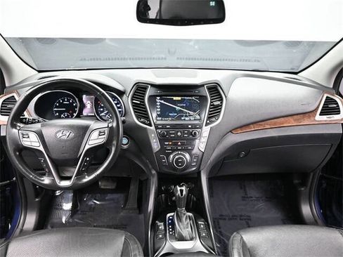Used 2018 Hyundai Santa Fe Limited image 9