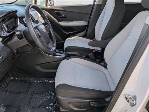 Used 2021 Chevrolet Trax LS w/ Tint and Cruise Package FWD image 21