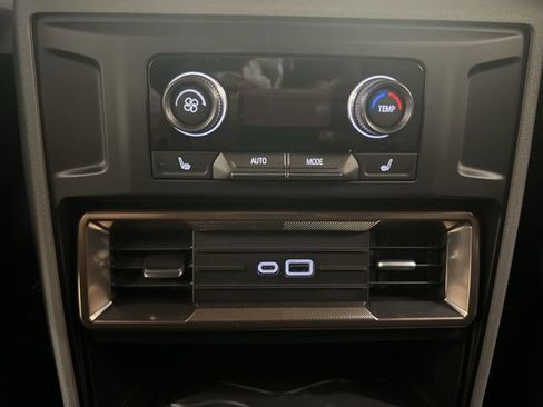 New 2025 GMC Hummer EV 2X AWD/4WD image 21