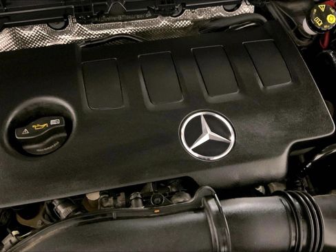 Used 2022 Mercedes-Benz GLB 250 4MATIC image 31