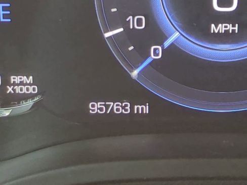 Used 2019 Cadillac Escalade Luxury RWD image 27