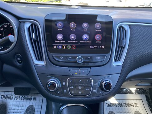 Used 2024 Chevrolet Malibu LT image 23