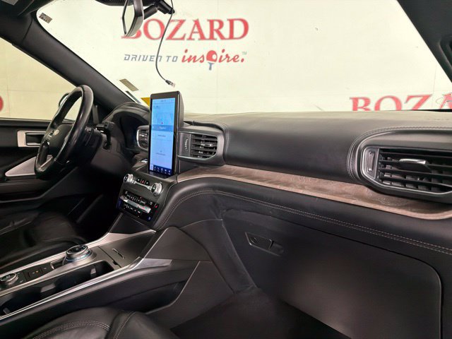 Used 2020 Ford Explorer Platinum w/ Premium Technology Package AWD/4WD image 30