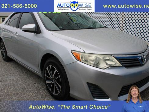 Used 2013 Toyota Camry L image 1