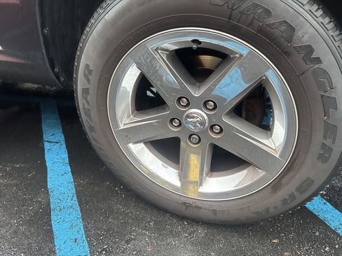 Used 2017 RAM 1500 Express image 15