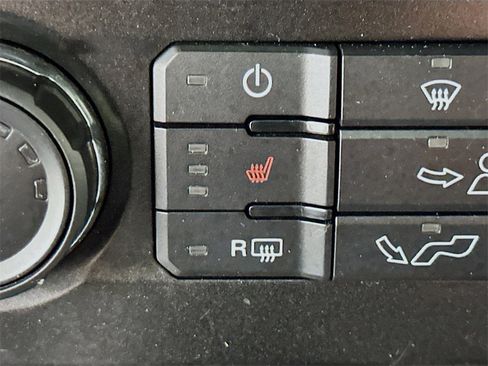 Used 2017 Ford F150 XLT w/ Equipment Group 302A Luxury image 19