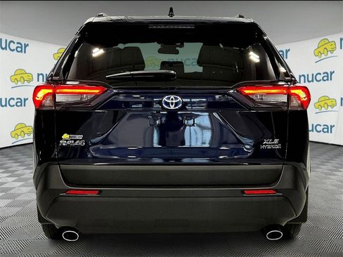 Used 2024 Toyota RAV4 XLE Premium image 7
