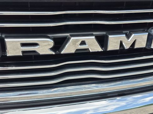 Used 2020 RAM 1500 Laramie AWD/4WD image 12