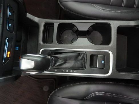 Used 2019 Ford Escape SEL image 31