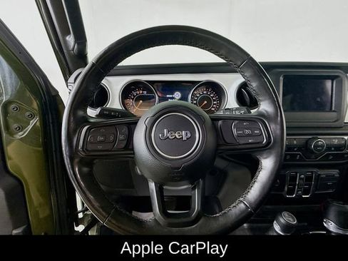 Used 2021 Jeep Wrangler Unlimited Islander image 12