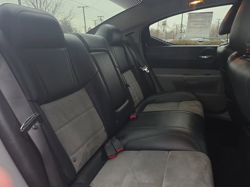 Used 2006 Dodge Charger SRT8 w/ SRT Option Group II image 31