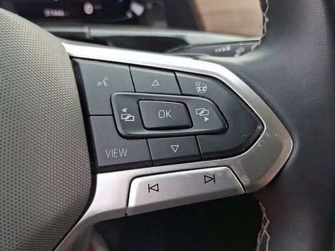 Used 2024 Volkswagen Atlas SE AWD/4WD image 22