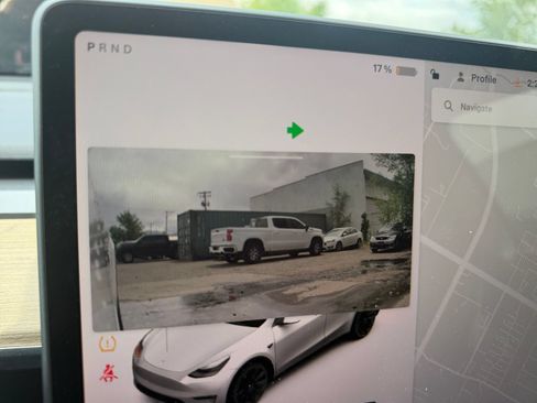 Used 2021 Tesla Model Y Long Range AWD/4WD image 27
