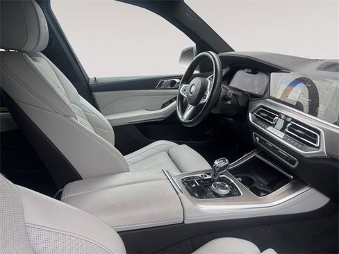Certified 2023 BMW X5 xDrive40i w/ Executive Package image 13