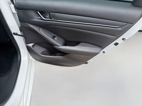 Used 2020 Honda Accord LX image 29