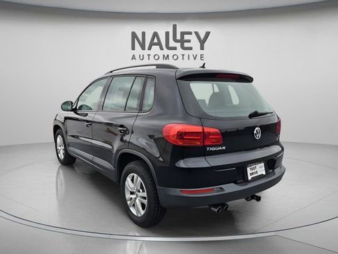 Used 2016 Volkswagen Tiguan S image 2
