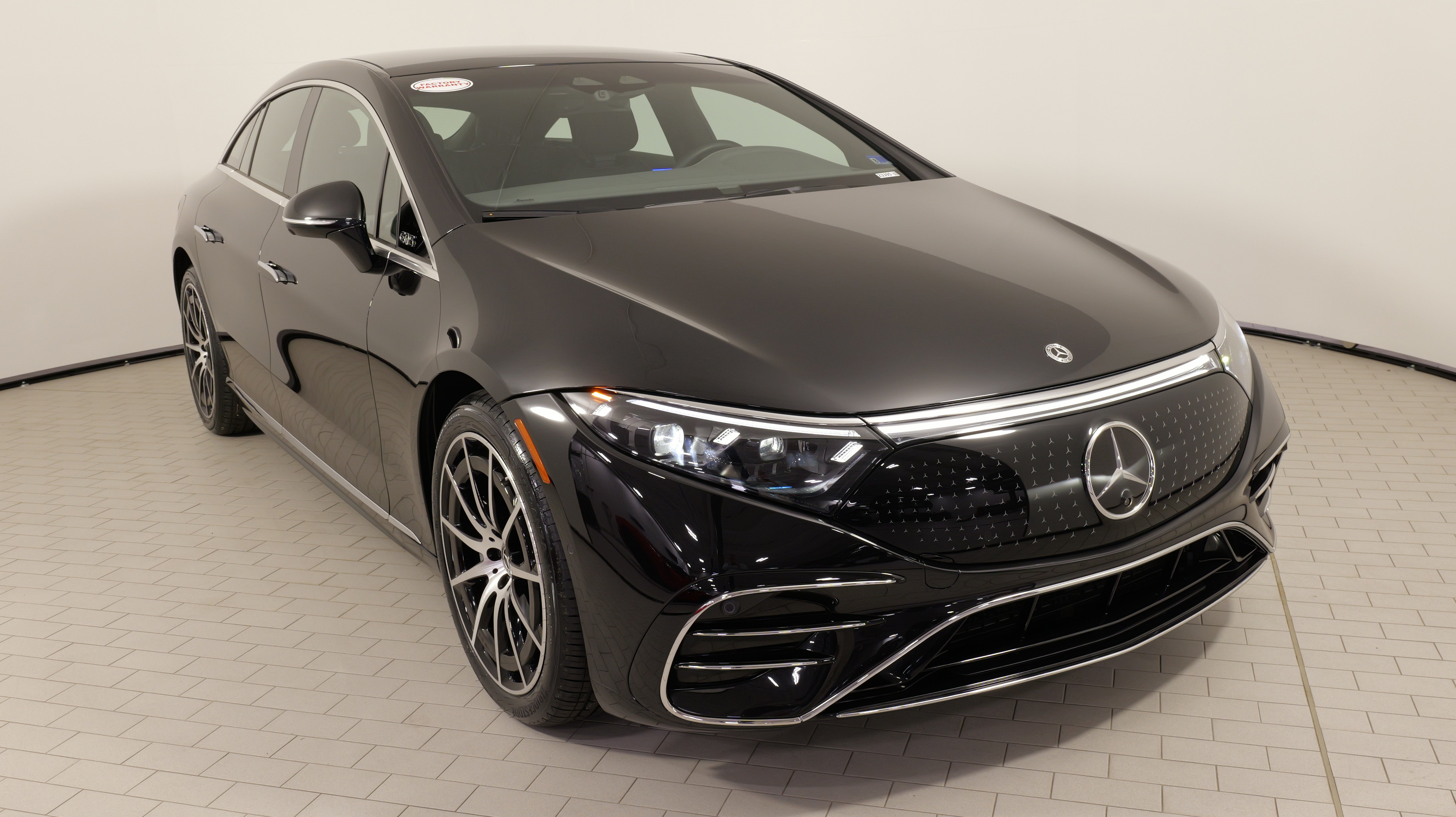 Used 2023 Mercedes-Benz EQS 580 4MATIC Sedan image 6