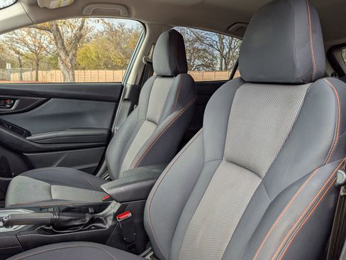 Used 2023 Subaru Crosstrek 2.0i Premium image 14