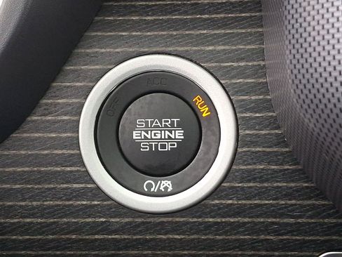 Certified 2022 RAM 1500 Limited image 24