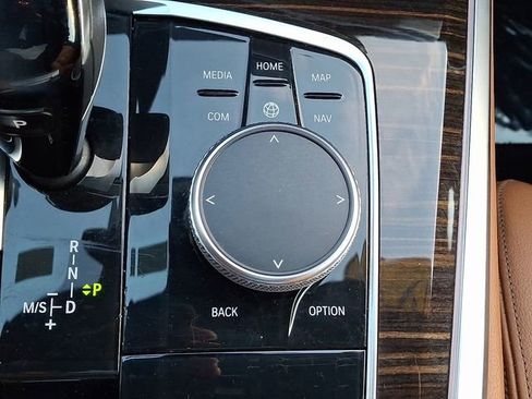 Used 2019 BMW X5 xDrive40i w/ Luxury Seating Package image 16