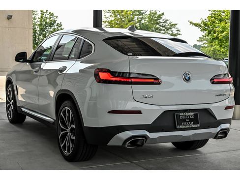 Used 2023 BMW X4 xDrive30i w/ Convenience Package AWD/4WD image 6