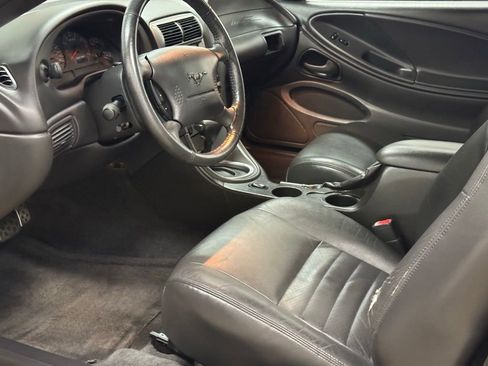 Used 2004 Ford Mustang GT image 24