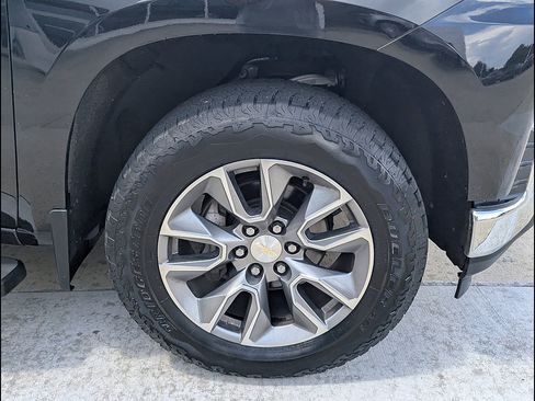 Used 2019 Chevrolet Silverado 1500 LT w/ All-Star Edition AWD/4WD image 17
