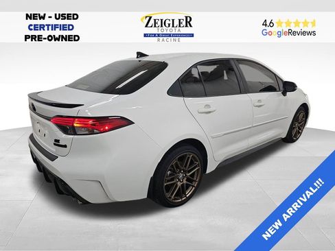 Used 2024 Toyota Corolla SE FWD image 4