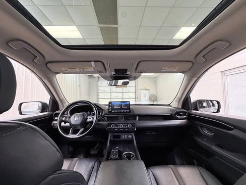 Used 2025 Honda Pilot Touring image 30