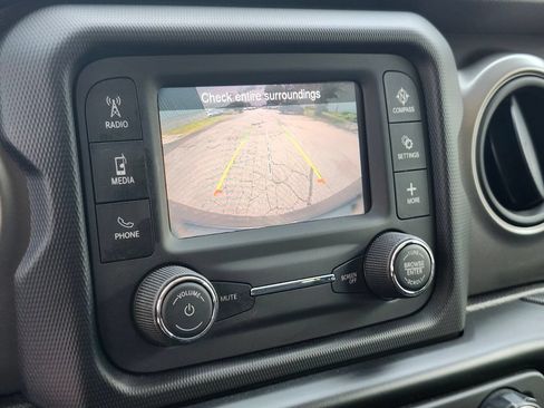 Used 2021 Jeep Wrangler Unlimited Sport AWD/4WD image 20