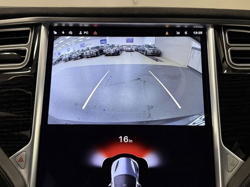 Used 2016 Tesla Model S 60 image 31