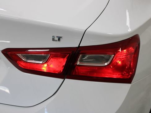 Used 2025 Chevrolet Malibu LT FWD image 26
