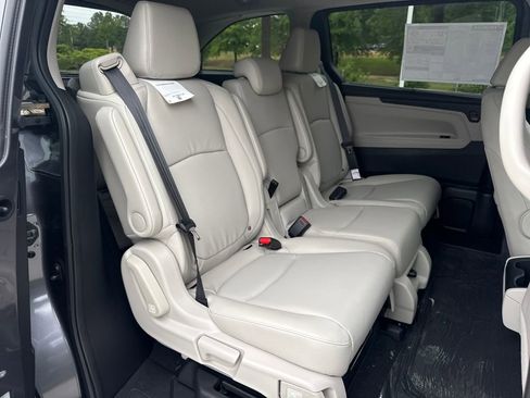 New 2026 Honda Odyssey EX-L image 32