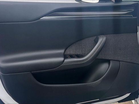 Used 2021 Tesla Model S Plaid image 27