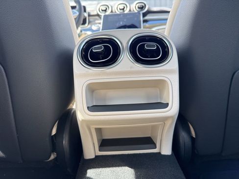 Certified 2025 Mercedes-Benz C 300 4MATIC Sedan image 21