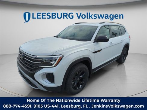 New 2026 Volkswagen Atlas Peak Edition image 14