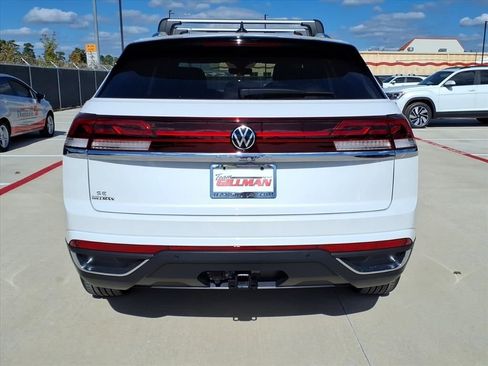 New 2026 Volkswagen Atlas Cross Sport SE FWD image 7