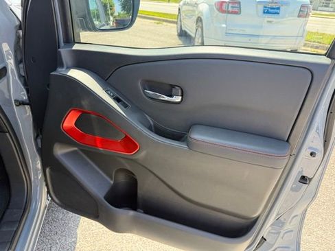 Used 2024 Nissan Frontier Pro-X w/ Technology Package RWD image 16