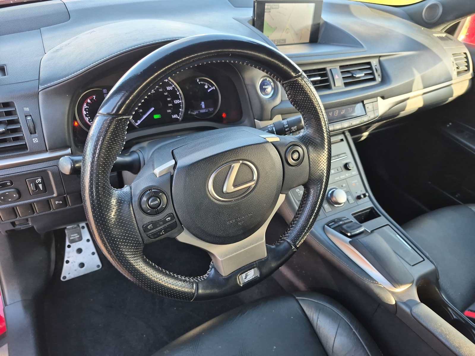 Used 2016 Lexus CT 200h w/ Navigation Package FWD image 2