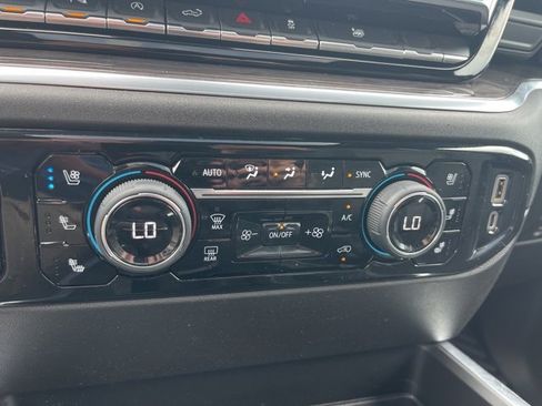 Used 2022 Chevrolet Silverado 1500 LTZ w/ LTZ Premium Package image 7