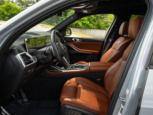 Used 2023 BMW X7 M60i w/ Executive Package AWD/4WD image 26