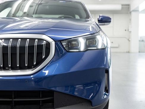 Used 2024 BMW 530i xDrive image 13