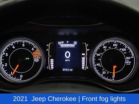 Used 2021 Jeep Cherokee Latitude Plus image 11