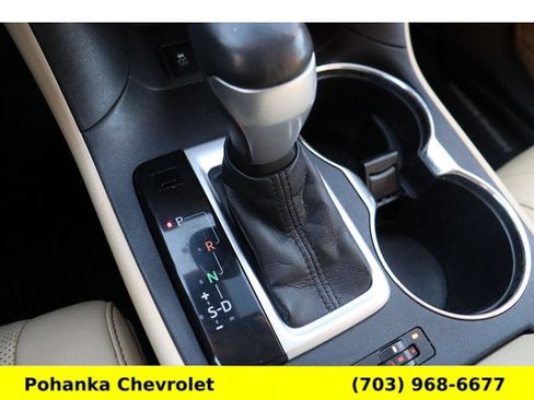 Used 2017 Toyota Highlander Limited image 19