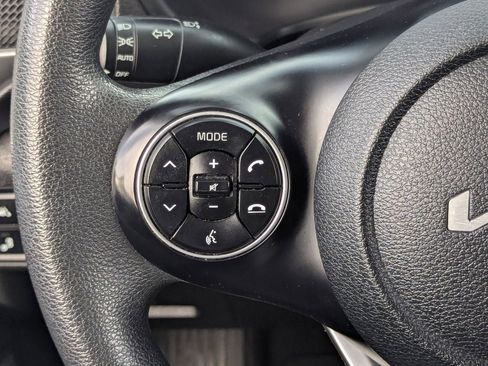 Used 2022 Kia Soul LX w/ Technology Package image 23