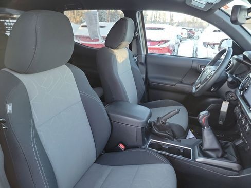 Used 2020 Toyota Tacoma TRD Off-Road image 20