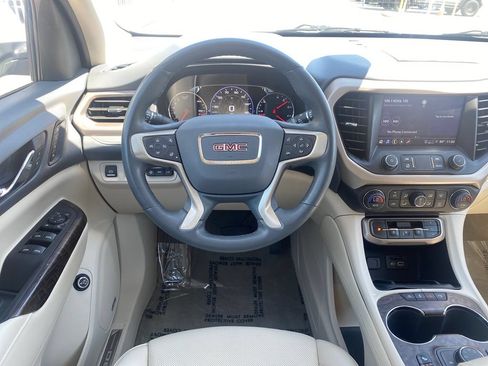 Used 2023 GMC Acadia Denali AWD/4WD image 13