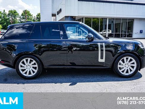 Used 2023 Land Rover Range Rover SE AWD/4WD image 8