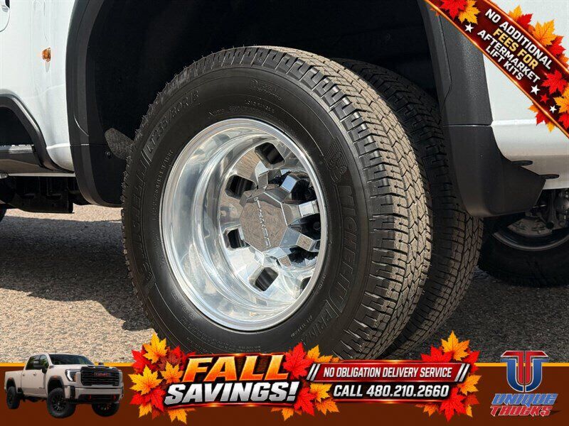 Used 2026 GMC Sierra 3500 Denali Ultimate AWD/4WD image 11